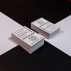 Плотные карточки-памятки формата визитки с пиктограммами по уходу за изделием